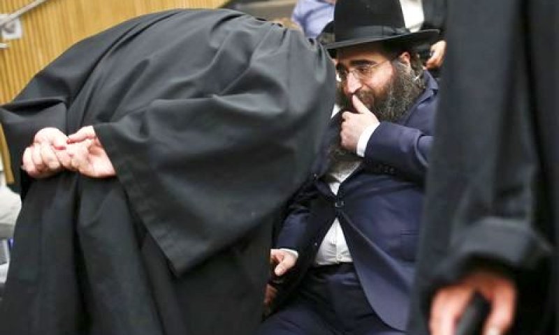 פינטו בבית המשפט [צילום: מגד גוזני, פלאש 90]