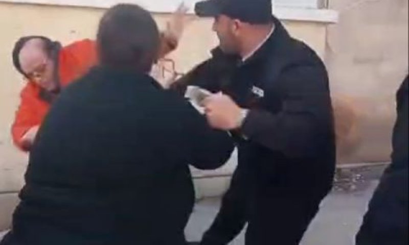 התגרה בי הפקח לנוסע [צילום: שימוש לפי סעיף 27א לחוק זכויות יוצרים]