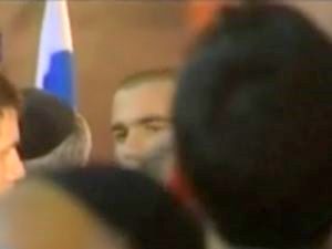 אלי ישי יוצא מהמקום
