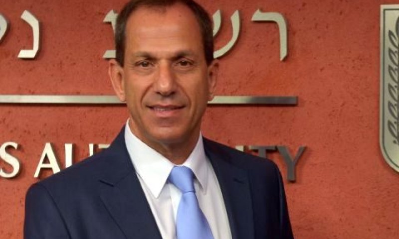 האוזר. עודף רגולציה [צילום: גיא אסאייג]