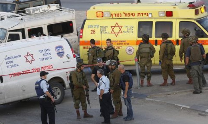 דלק לטרור. פיגוע בחברון [צילום: נאצר שיוכי/AP]