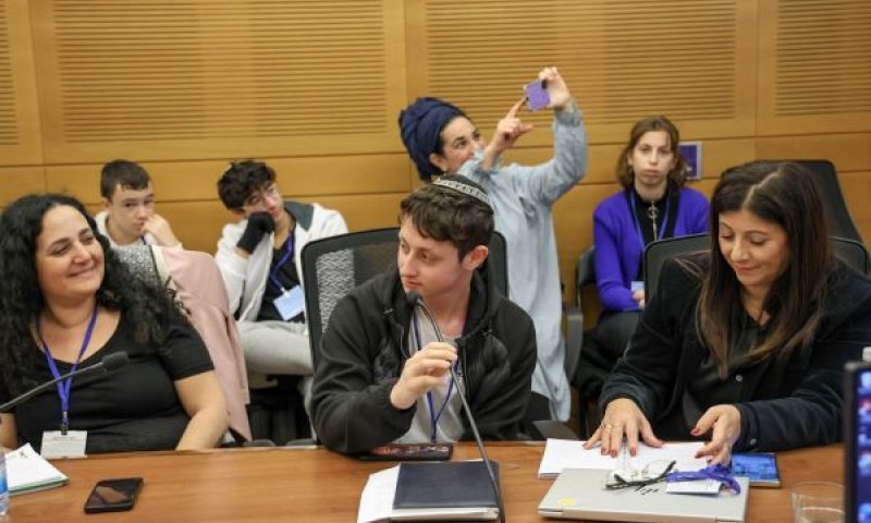 57% במצוקה נפשית [למצולם אין קשר: דני שם-טוב/דוברות הכנסת]