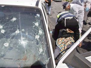 פגיעה ישירה ליד רכב [AP]