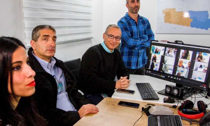 מעקב אחר השוהים בחדרי הבידוד [צילום: פלאש 90]