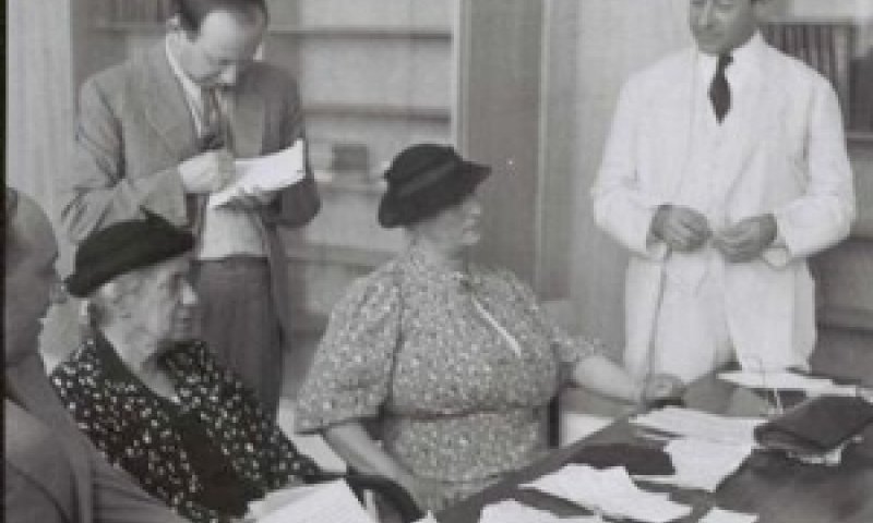 הנרייטה סאלד (בשחור) [צילום: לע"מ]