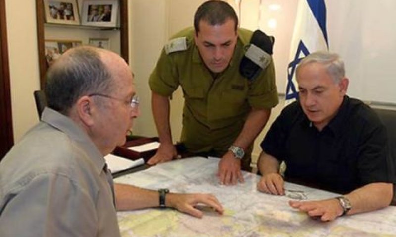 נתניהו ויעלון בהתייעצויות בקריה [צילום: חיים צח / לע"מ]