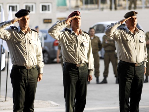 הרמטכ"ל אשכנזי, אלוף שטרן ואלוף זמיר [צילום: דובר צה"ל]