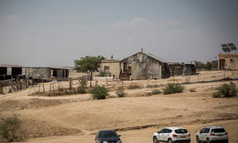הספיק לצלם אתרים ישראליים וגנב אמצעי לחימה [צילום: הדס פרוש/פלאש 90]