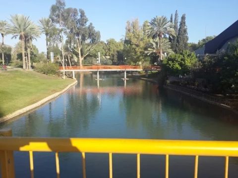 פסק הדין - בסכסוך סביב נחל האסי [צילום: אלי אלון]