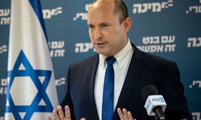 בנט. מעביר מסר לסער? [צילום: יונתן זינדל/פלאש 90]