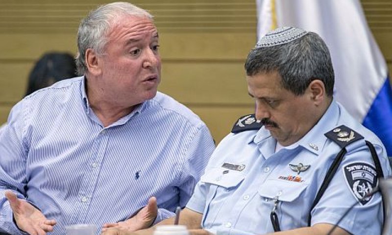 ח"כ אמסלם ומפכ"ל המשטרה, אלשייך [צילום: יונתן סינדל/פלאש 90]