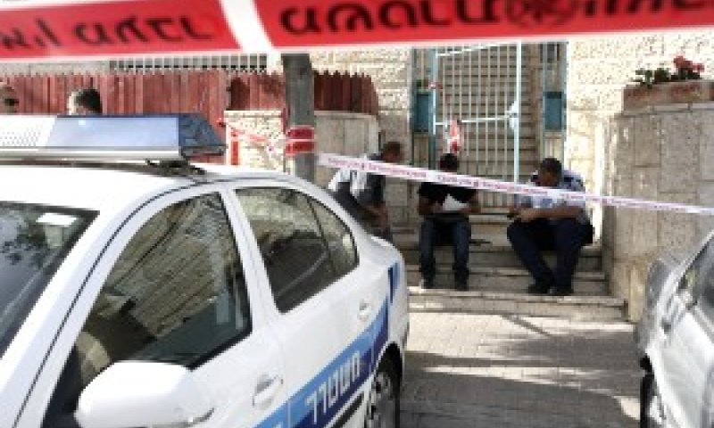 המשטרה בזירת ניסיון הרצח וניסיון ההתאבדות [פלאש 90]