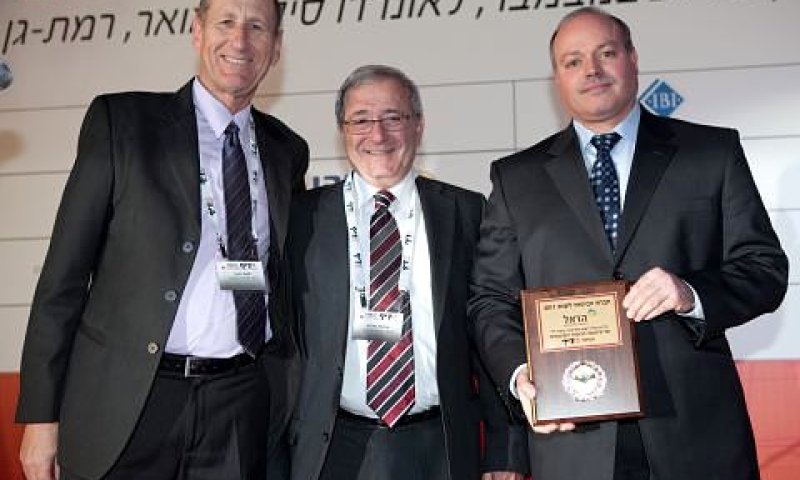 מישל סיבוני (הראל), שמואל מלכיס וערן וינרב [צילום: איתן ריקליס]