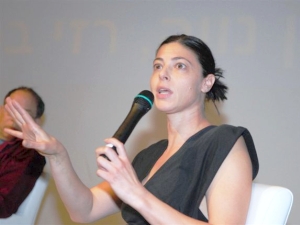 מירב מיכאלי. יש שרות שישנות