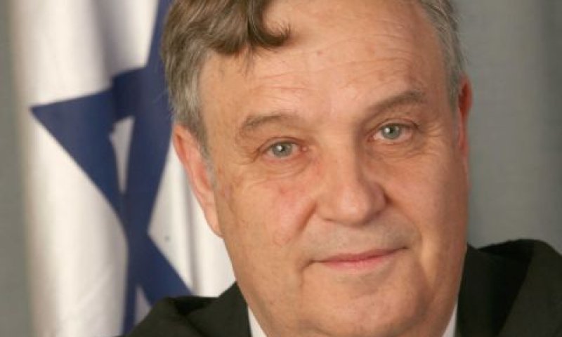 סטולר. "כולם סחבקים של כולם"