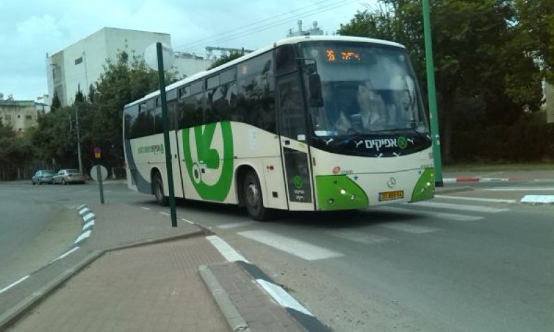 ירידה מתונה בתדירות - מ-15 ל-20 דקות [צילום: אברהם שטרן]