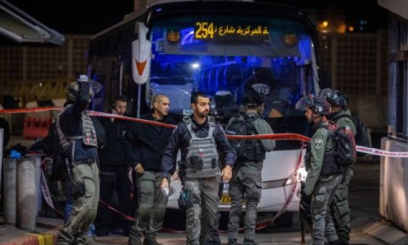 הפיגוע במחסום ענתות [צילום: יונתן זינדל/פלאש 90]