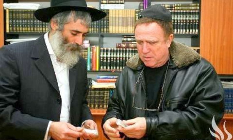יהורם גאון