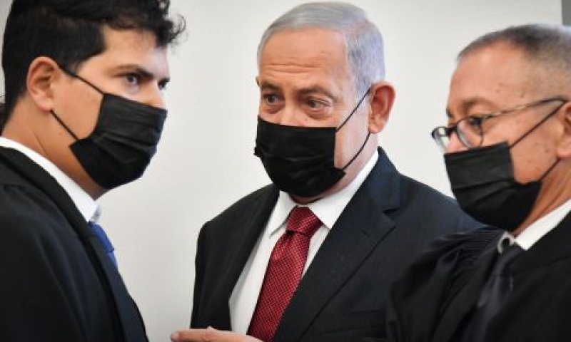 בן-צור, נתניהו וחדד בבית המשפט [צילום: ארי דונקביץ, פול]