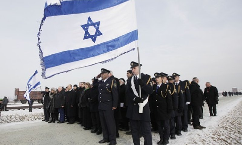 משלחת הכנסת במחנה בירקנאו [צילום: AP]
