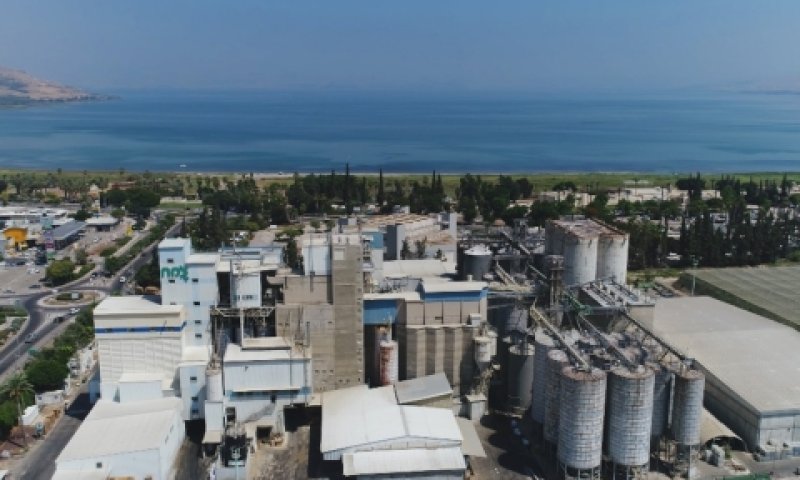 מפעל צמח תערובות. אינטגרציה חקלאית מלאה [צילום: ינון ורדי]