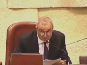 יצחק אהרונוביץ. מה הקשר לליברמן