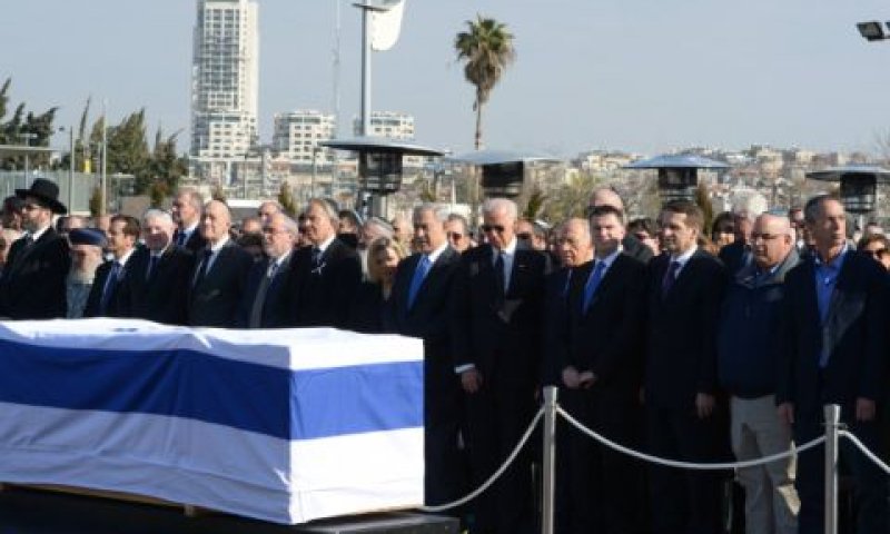 טקס האשכבה של שרון ז"ל [צילום: עמוס בן-גרשום/לע"מ]