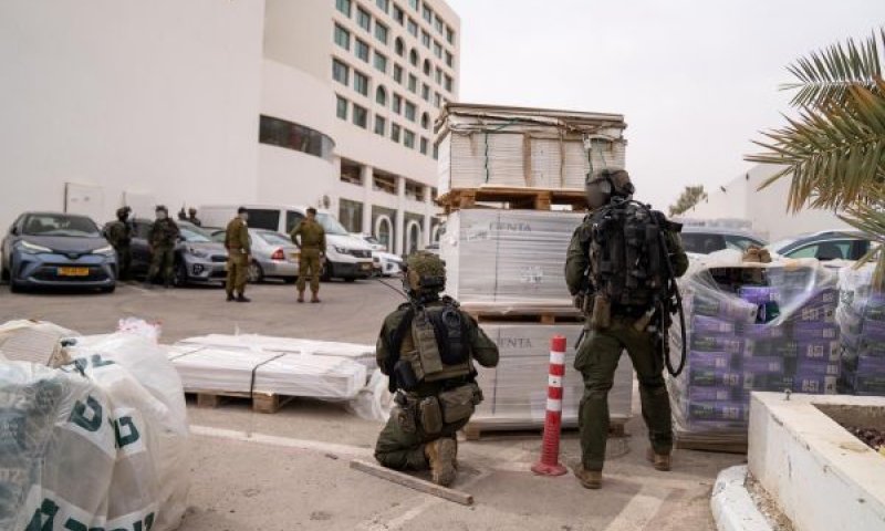 תרגיל חילוץ מקרבת המלון [צילום: דובר צה"ל]