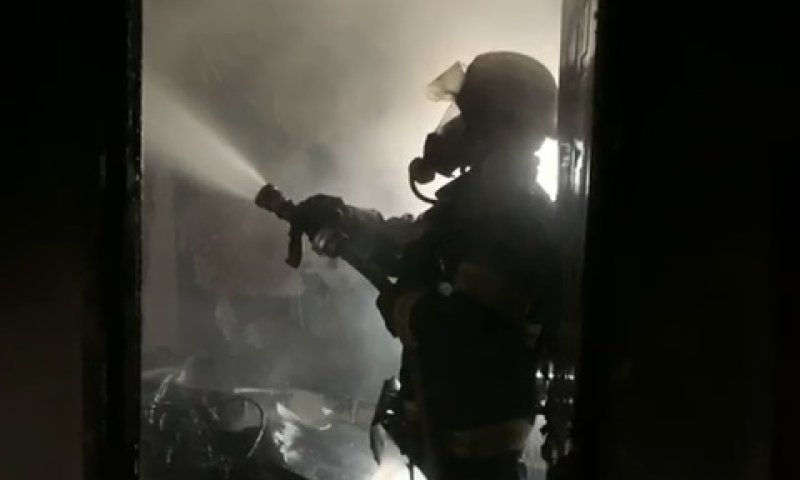 כיבוי הדליקה בנהריה [צילום: דוברות כיבוי והצלה חוף]