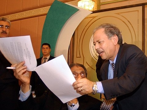 מגישים ניירות למזכ"ל הליגה הערבית [AP]