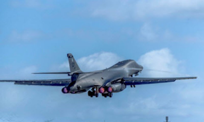 בכל רחבי העולם [צילום: Airman 1st Class Jacob Skovo, U.S. Air Force]
