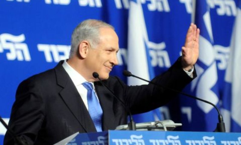 נתניהו. הודה לפעילים שהגיעו להצביע [צילום: פלאש 90]