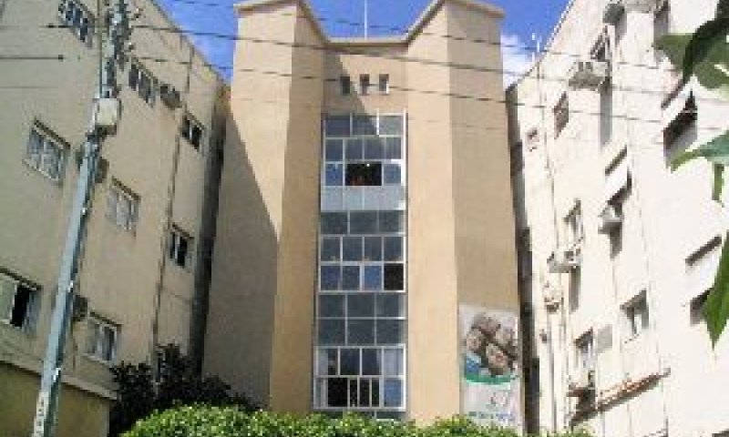 ממרפאה לבניין יוקרה