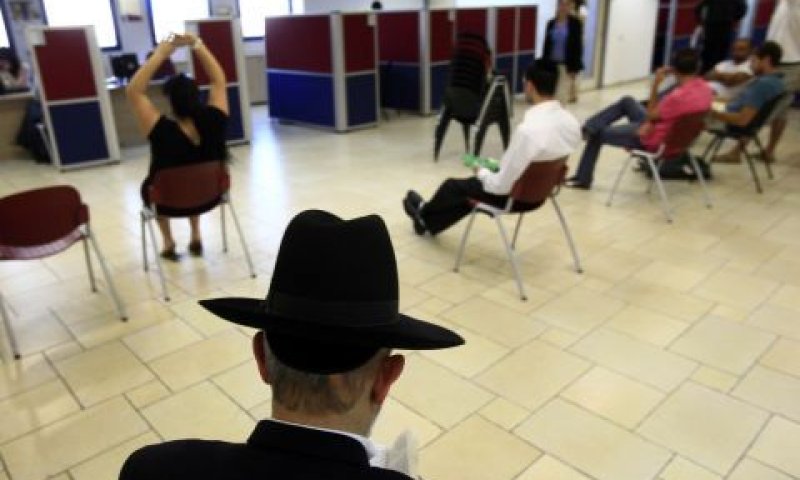 יקבלו שוב קהל ויענו לטלפונים [צילום: פלאש 90]
