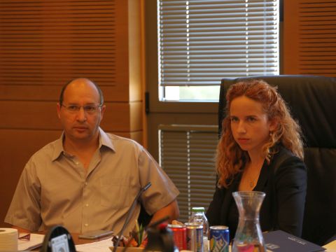 שפיר וניסנקורן בדיון [צילום: דוברות הכנסת]