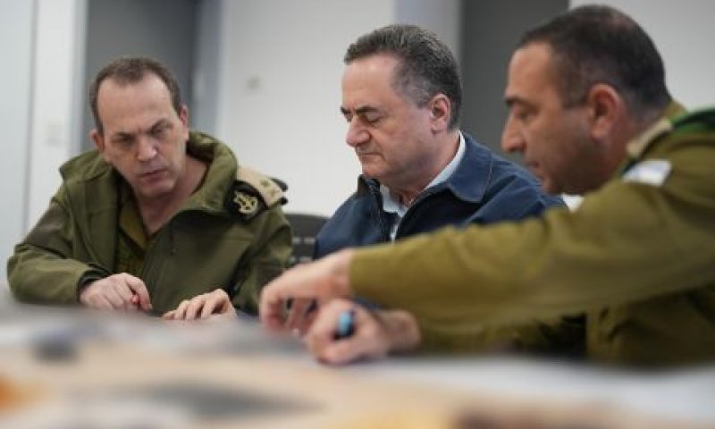ישראל שומר, ישראל כ"ץ, עודד בסיוק [צילום: אלעד מלכה]