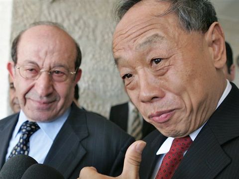 שר החוץ הסיני נפגש עם שר החוץ הירדני [AP]