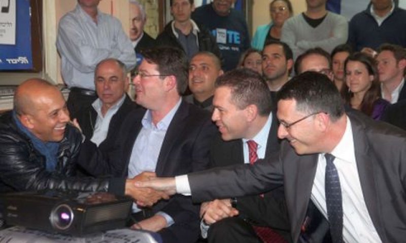 הררי במטה הליכוד, הערב [צילום: גדעון מרקוביץ']