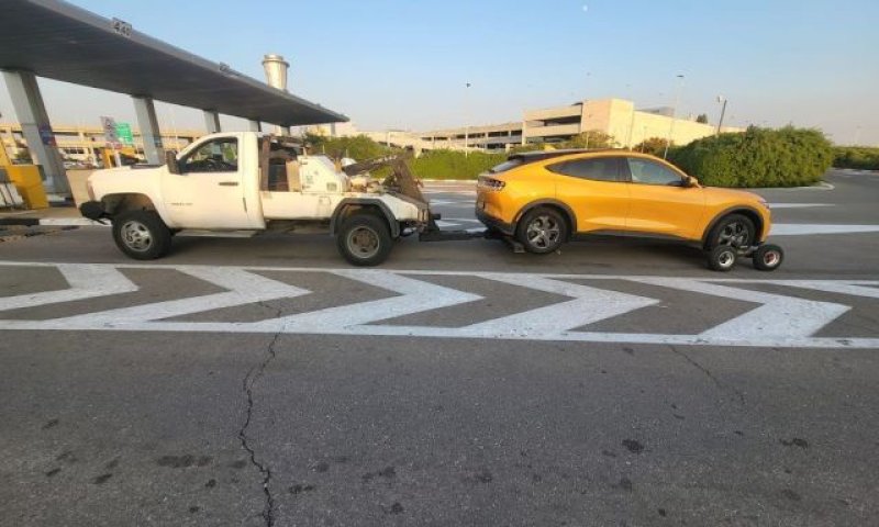 [צילום: גרר יואב שירותי גרירה]