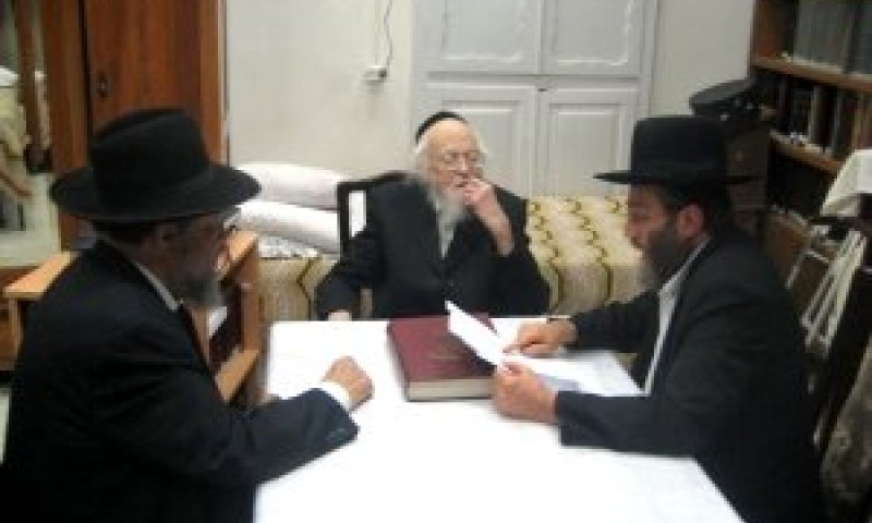 מימין לשמאל: גפני, הרב אלישיב, רביץ