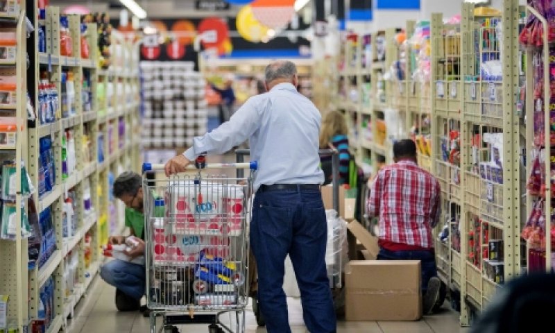 השכר הממוצע: 10.858 שקל [צילום: יונתן זינדל, פלאש 90]