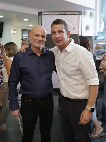 יריב פישר וגיל סגל [צילום: עיריית הרצליה]