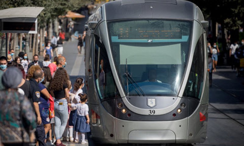 הרכבת הקלה. אהדה אינה תחליף לראיות [צילום: יונתן זינדל, פלאש 90]