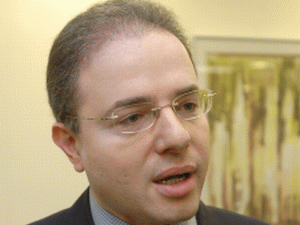 נוה. פגישה במסעדה [צילום: פלאש 90]