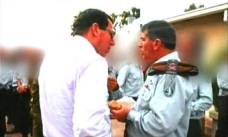 אשכנזי והרפז. שנתיים של חקירה [צילום: מן הטלוויזיה]