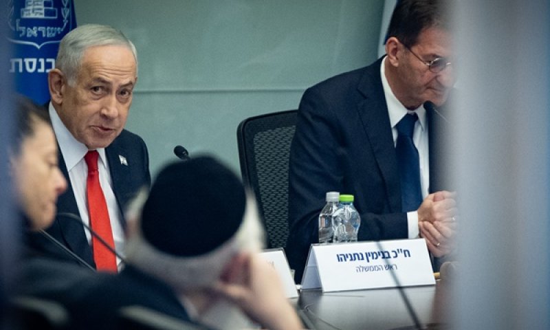 נתניהו, היום בוועדת החוץ והביטחון. למה לא ועדת חקירה ממלכתית [צילום: יונתן זינדל, פלאש 90]