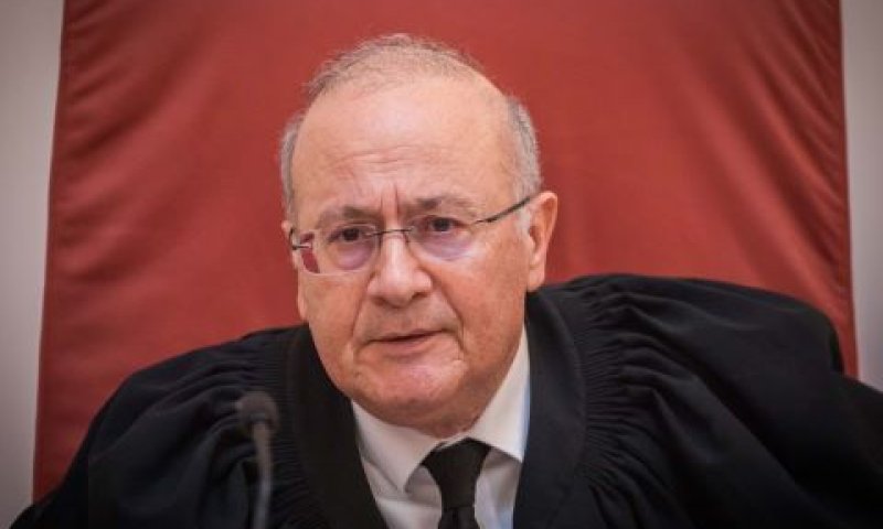 יוסף אלרון. להסיר את הערפל [צילום: יונתן זינדל, פלאש 90]