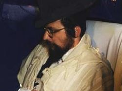 תיווך בהעברת הכספים? הרב פירר