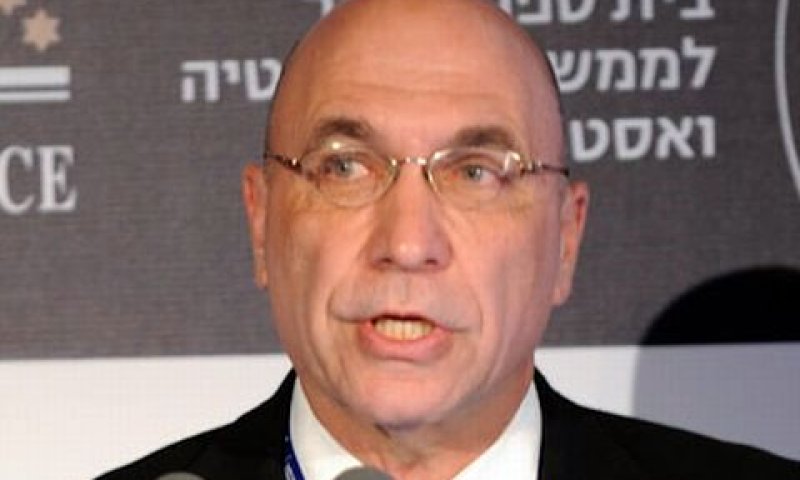 פרופ' צבי אקשטיין. איזון נכון [אורי פורת]