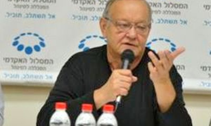 שילון. הרבה לחצים [צילום: עידן גרוס]